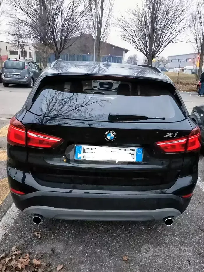 Gebraucht BMW X1 Advantage 150 PS (110 kW) 2019 Schwarz SUV