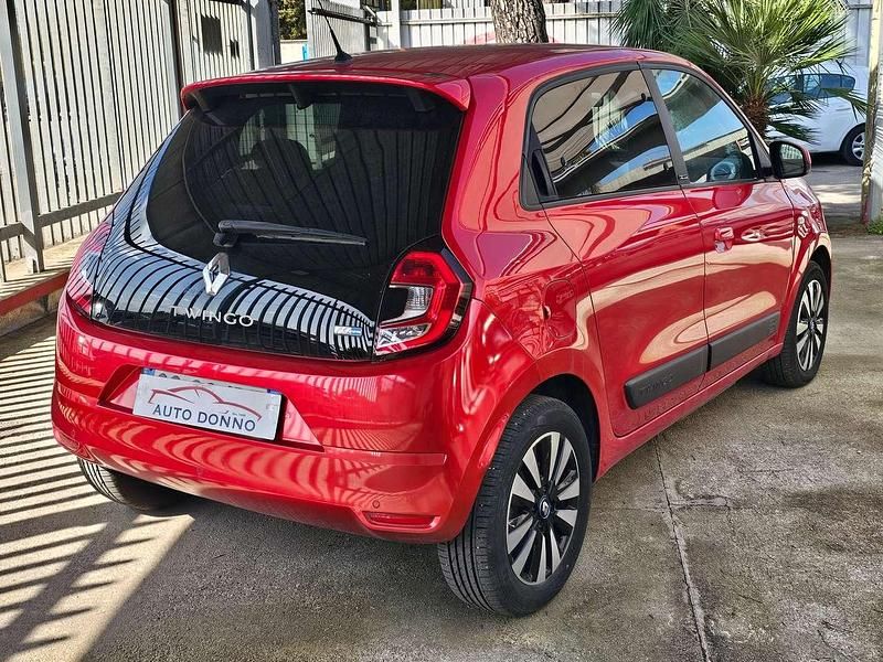 Usata Renault Twingo Intens 30 kW (42 CV) 2021 Rosso passion Utilitaria