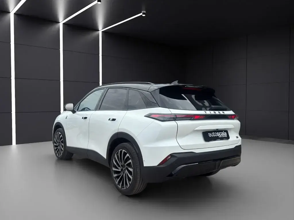 Usata Tiger Six 177 CV (130 kW) 2025 Vari colori SUV