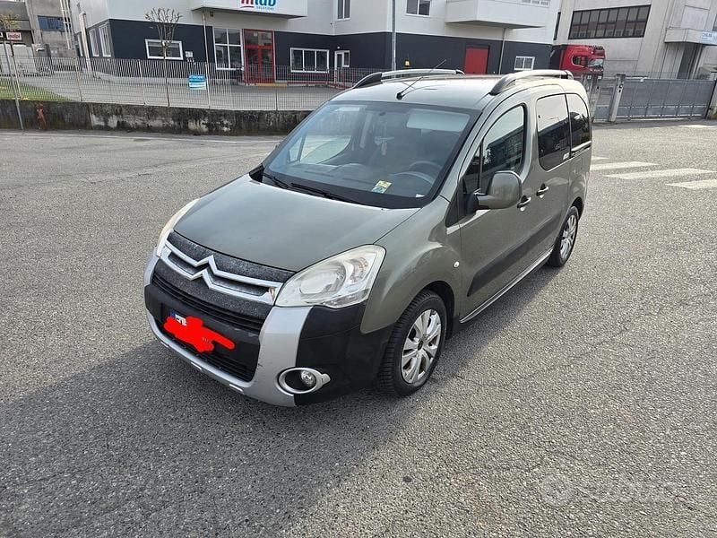 Usata Citroën Berlingo 90 CV (66 kW) 2010 Verde Monovolume