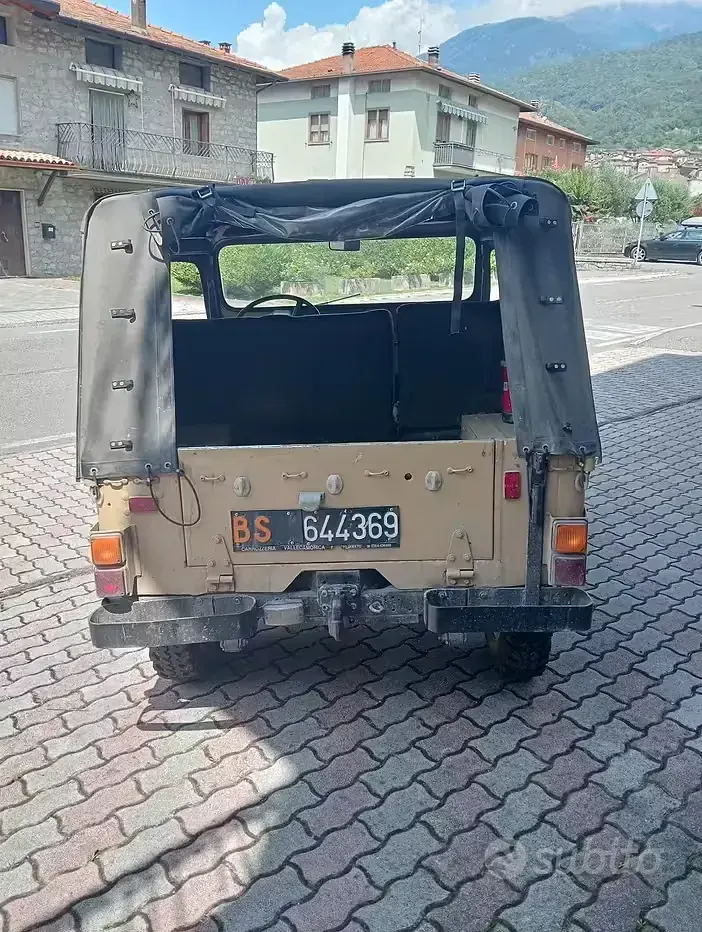 Usata Jeep CJ 1970 Marrone