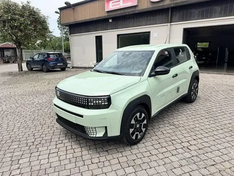 Nuova Fiat Grande Panda Icon 110 CV (80 kW) 2026 Utilitaria