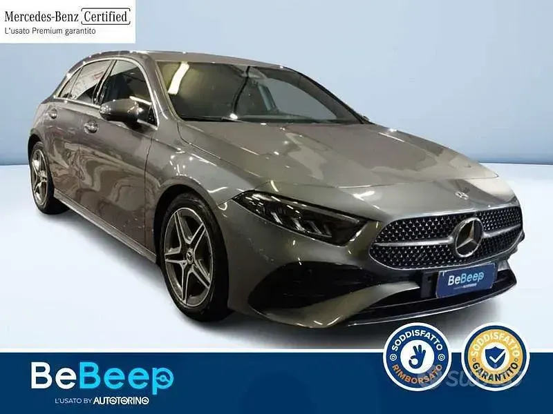 Usata Mercedes A180 AMG line 116 CV (85 kW) 2024 Grigio Berlina