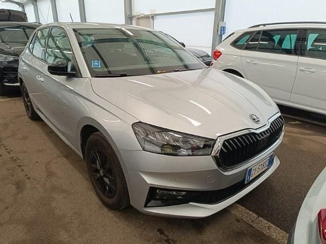 Argento Usata 2025 Skoda Fabia Utilitaria | 17.800 € (Buon prezzo) - Immagine 1/4