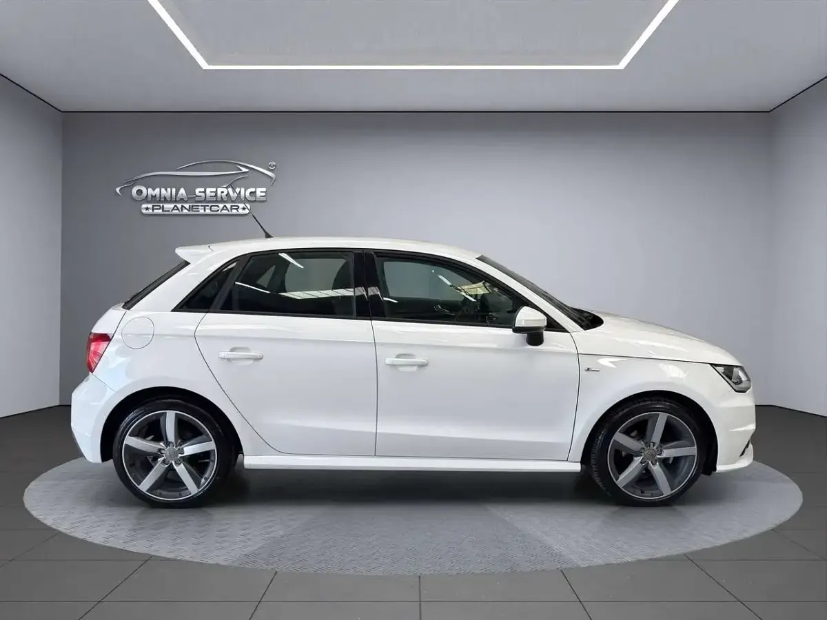 Usata Audi A1 Sportback Admired 95 CV (69 kW) 2017 Bianco Utilitaria