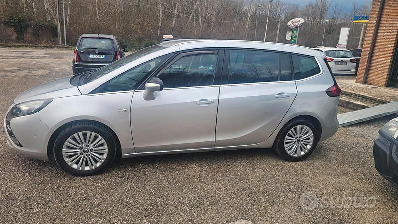 Usata Opel Zafira Tourer Cosmo 130 CV (95 kW) 2016 Grigio Monovolume