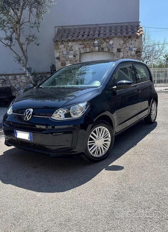 Usata VW up! Move 65 CV (47 kW) 2023 Nero Utilitaria