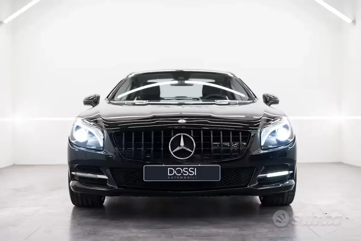 Usata Mercedes SL500 435 CV (319 kW) 2013 Nero Cabrio