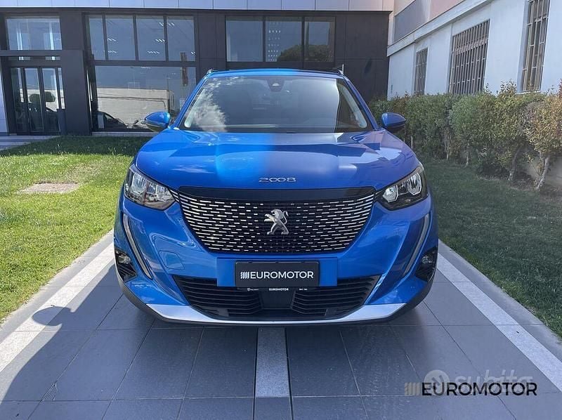 Usata Peugeot 2008 Allure 110 CV (80 kW) 2021 Blu SUV