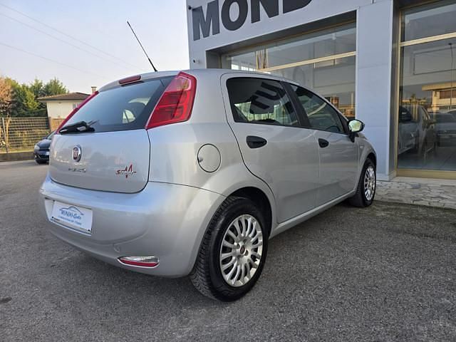 Usata Fiat Punto Street 75 CV (55 kW) 2015 Grigio Utilitaria