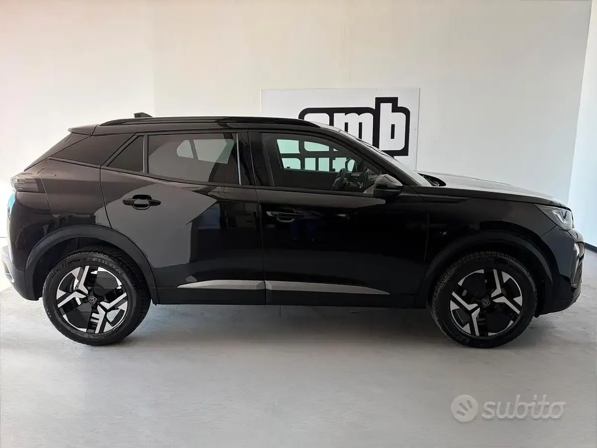 Usata Peugeot 2008 Allure 130 CV (95 kW) 2024 Nero SUV