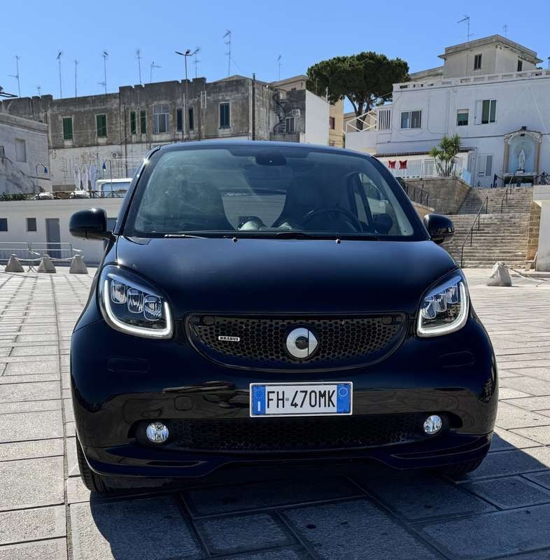 Nero Usata 2017 Smart ForTwo Coupé Brabus Coupé | 19.500 € (Molto cara) - Immagine 1/4