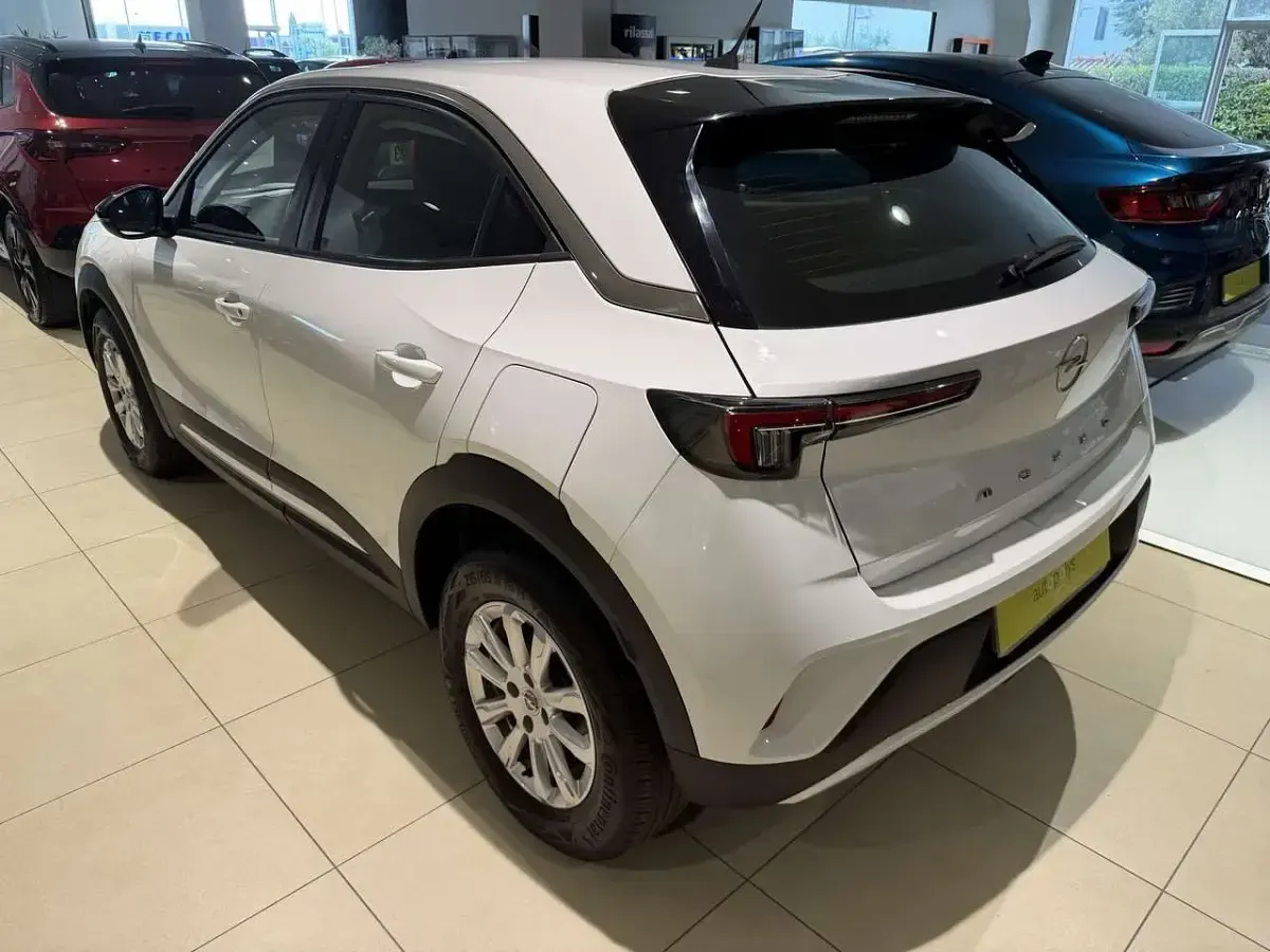 Usata Opel Mokka Edition 110 CV (80 kW) 2022 Bianco SUV