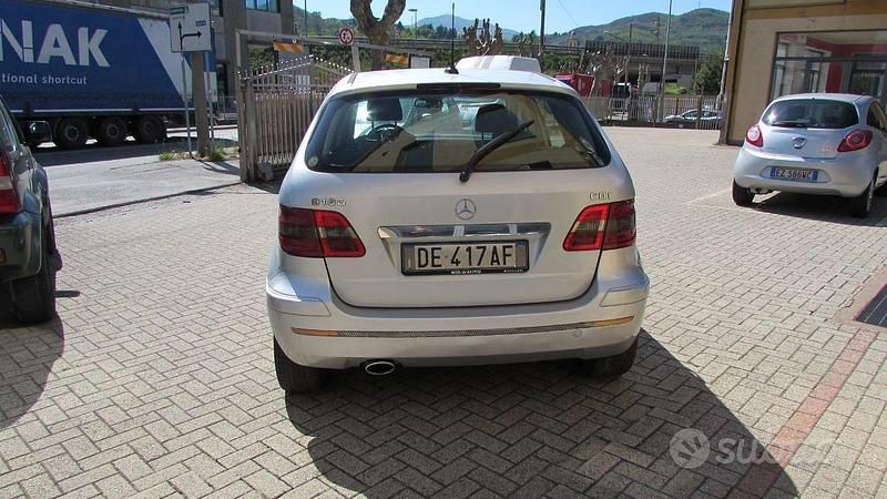 Usata Mercedes B180 109 CV (80 kW) 2007 Monovolume