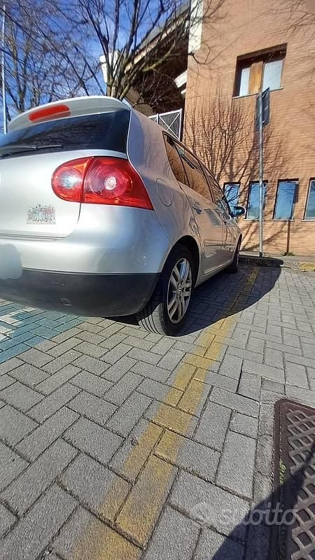 Usata VW Golf V 2007 Grigio Berlina