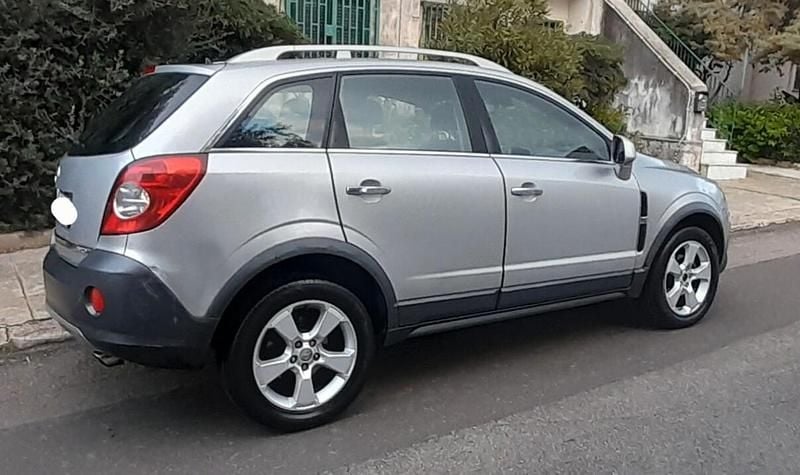 Usata Opel Antara Cosmo 150 CV (110 kW) 2008 Argento SUV
