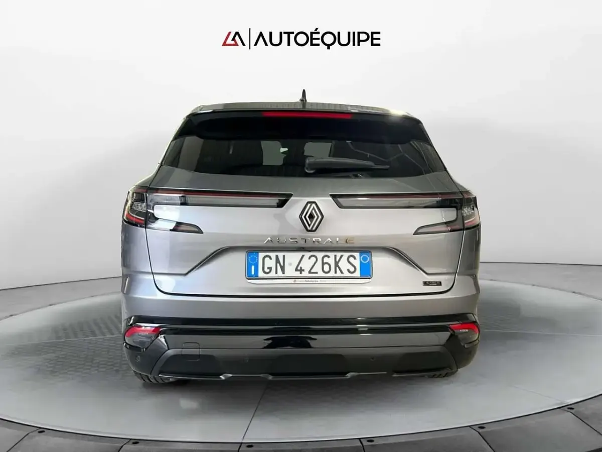 Usata Renault Austral Techno 199 CV (146 kW) 2023 Grigio SUV