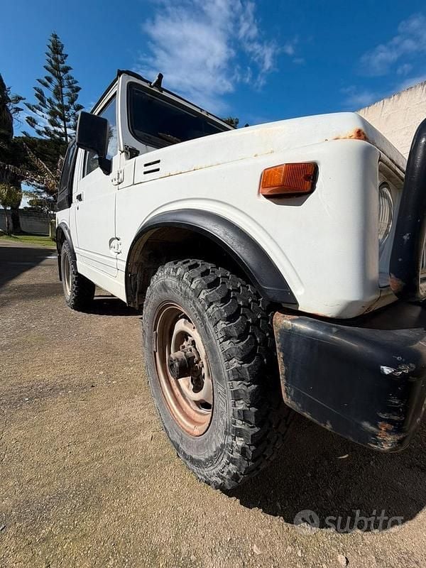 Usata Suzuki Samurai 45 CV (33 kW) 1985 Bianco SUV