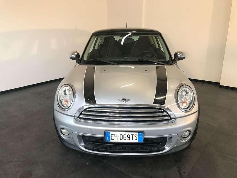 Usata Mini Cooper D 90 CV (66 kW) 2011 Grigio Utilitaria