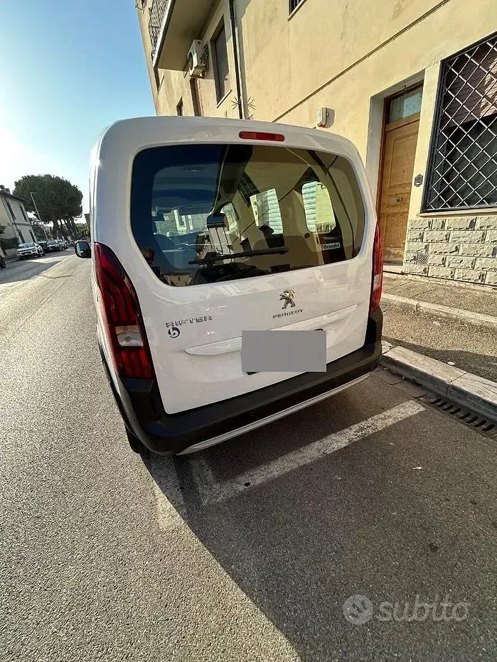 Usata Peugeot Rifter 102 CV (75 kW) 2022 Monovolume