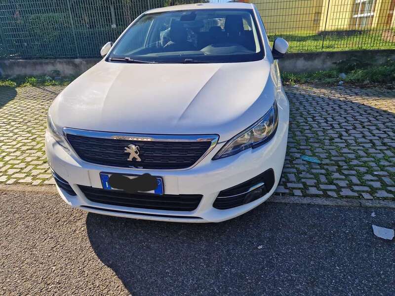 Usato 2018 Peugeot 308 1.6 Diesel 120 CV (8.500 €)