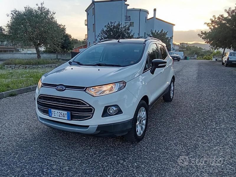 Usata Ford Ecosport Titanium 95 CV (69 kW) 2016 Bianco SUV