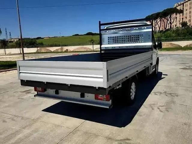 Nuova Maxus V90 150 CV (110 kW) 2025 Bianco Furgone