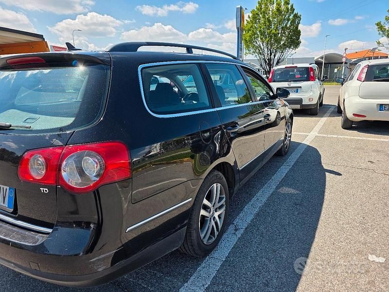 Begagnad VW Passat Comfortline 105 HK (77 kW) 2007 Kombi