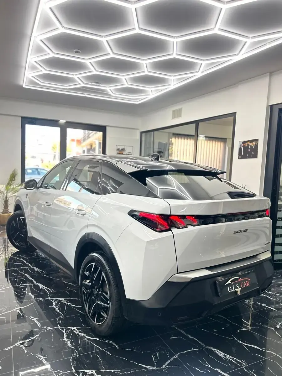 Usata Peugeot 3008 GT 136 CV (100 kW) 2025 Bianco SUV