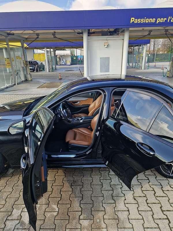 Usata Mercedes C200 AMG line 184 CV (135 kW) 2019 Berlina