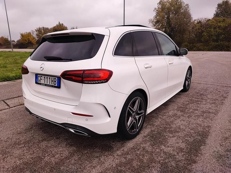 Usata Mercedes B200 AMG 163 CV (119 kW) 2019 Bianco Monovolume