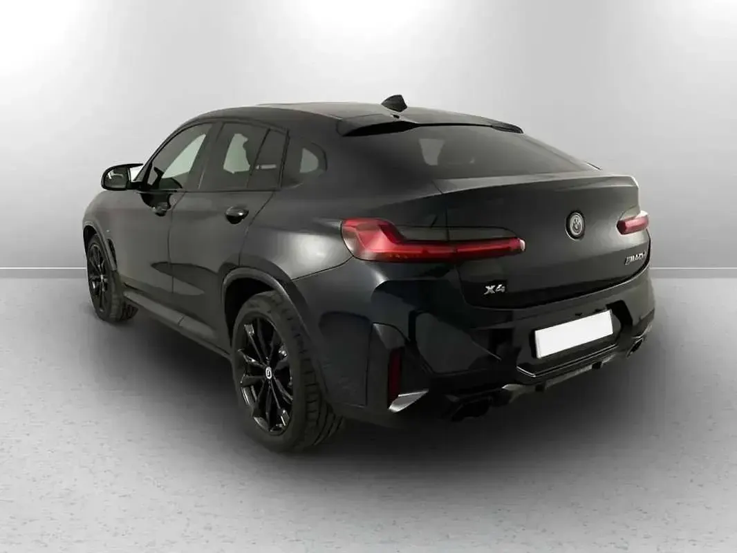 Usata BMW X4 M 340 CV (250 kW) 2023 Nero SUV