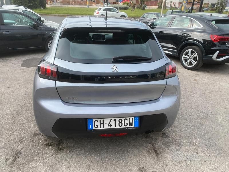 Usata Peugeot 208 Allure 101 CV (74 kW) 2021 Grigio Utilitaria