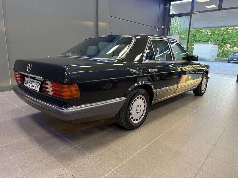 Usata Mercedes S300 SE 188 CV (138 kW) 1991 Grigio Berlina