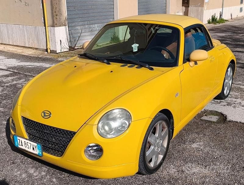 Usata Daihatsu Copen 87 CV (63 kW) 2009 Giallo Cabrio