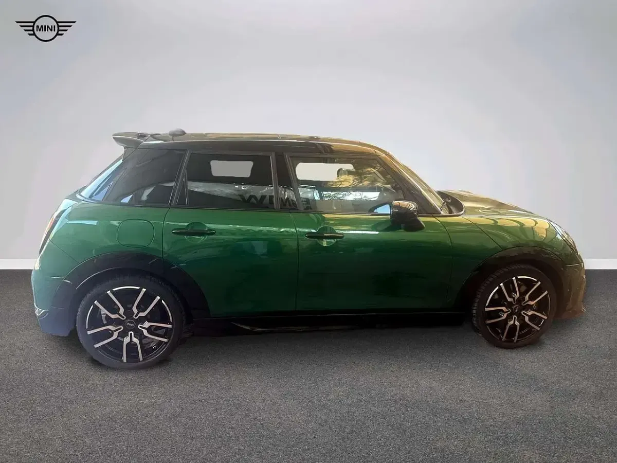 Usata Mini John Cooper Works 204 CV (150 kW) 2025 Verde Utilitaria