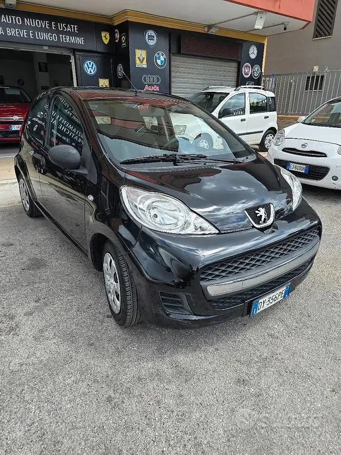 Usata Peugeot 107 68 CV (50 kW) 2009 Nero Utilitaria