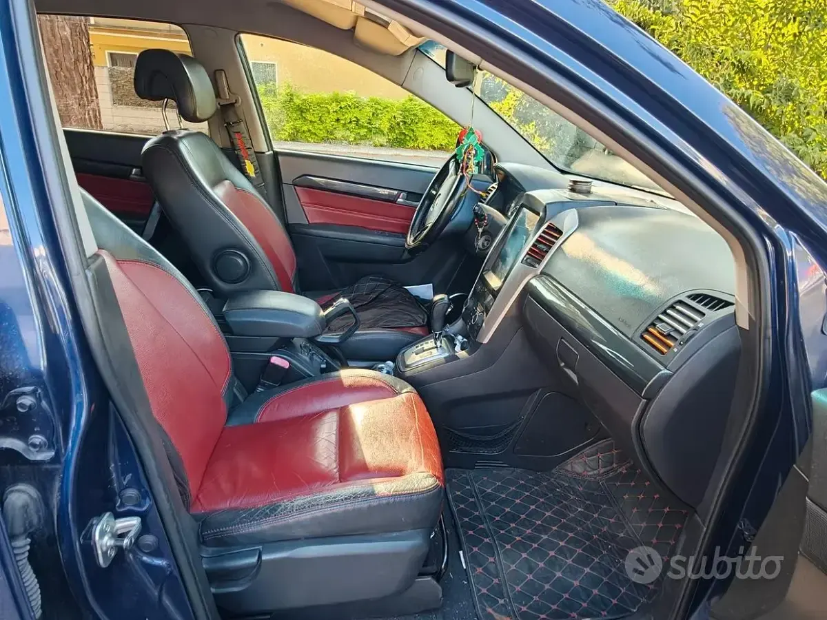Usata Chevrolet Captiva 127 CV (93 kW) 2009 Bluazzurro SUV