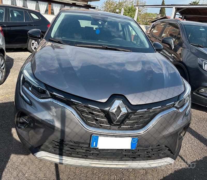 Usata Renault Captur Equilibre 90 CV (66 kW) 2023 Grigio SUV