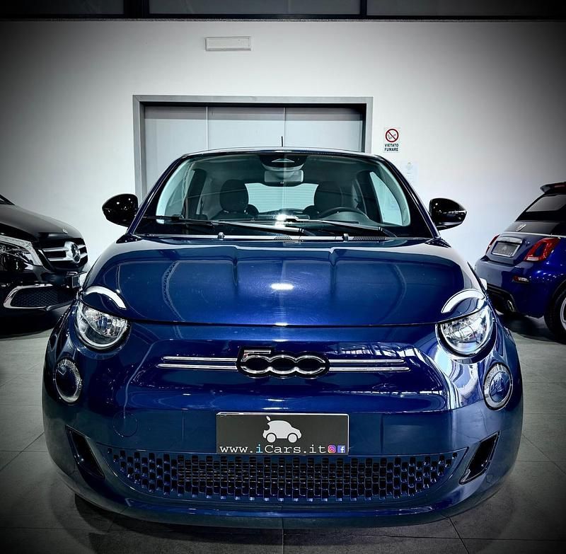 Usata Fiat 500e Icon 86 kW (118 CV) 2020 Verde Berlina