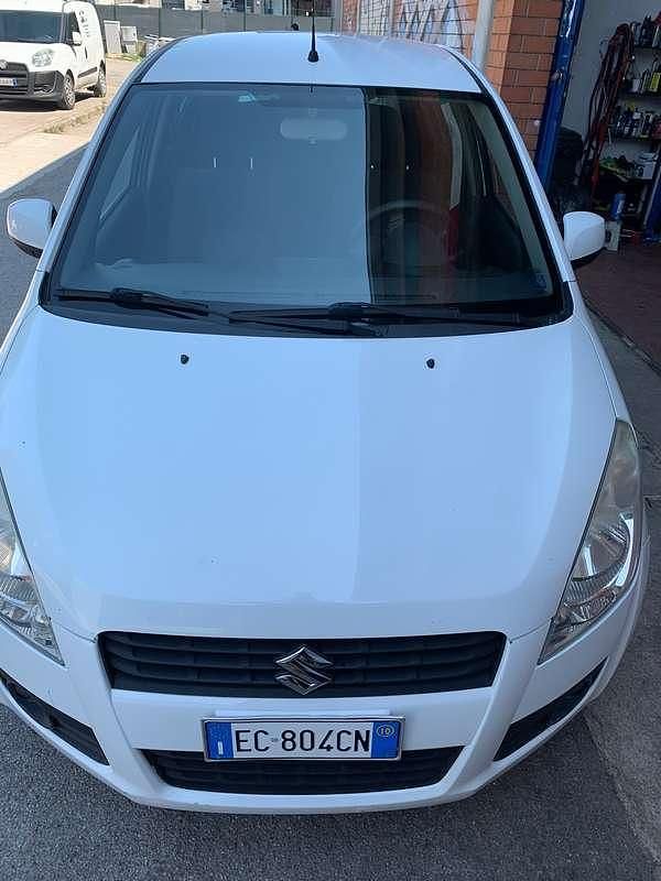 Bianco Usata 2010 Suzuki Splash GLS Due volumi | 3500 € (Buon prezzo) - Immagine 1/4