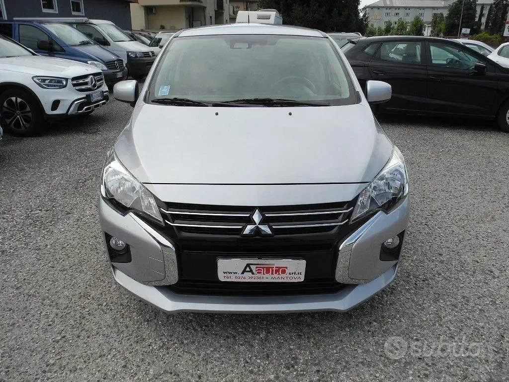 Usata Mitsubishi Space Star Intense 71 CV (52 kW) 2022 Grigio Utilitaria
