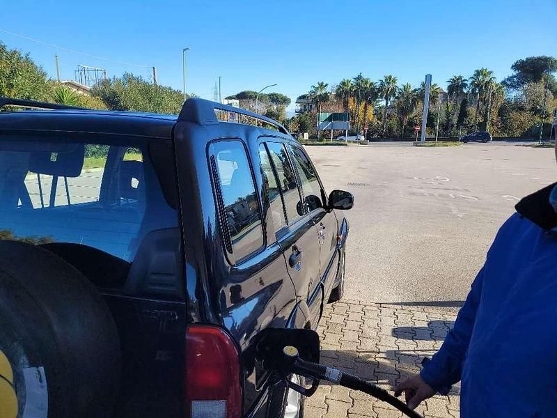 Usata Suzuki Grand Vitara 109 CV (80 kW) 2004 Nero SUV