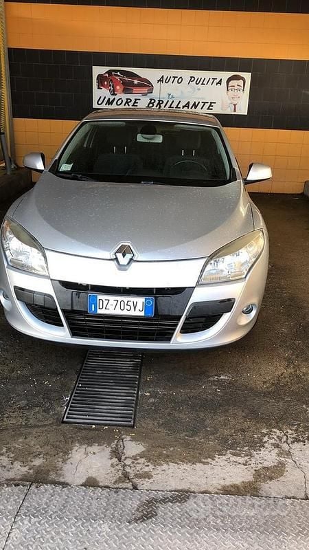 Usata Renault Mégane 110 CV (80 kW) 2010 Grigio Coupé