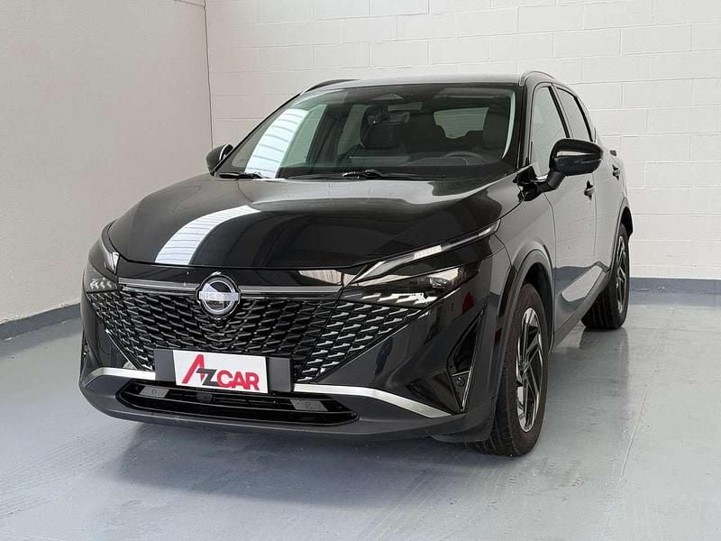 Usata Nissan Qashqai N-Connecta 140 CV (102 kW) 2025 Pearl black SUV