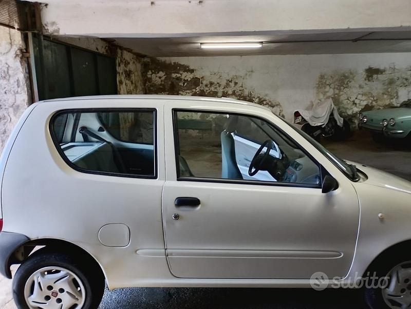 Usata Fiat 600 54 CV (39 kW) 2009 Bianco Utilitaria
