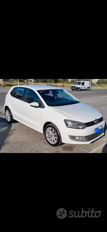 Usata VW Polo 90 CV (66 kW) 2010 Bianco Utilitaria