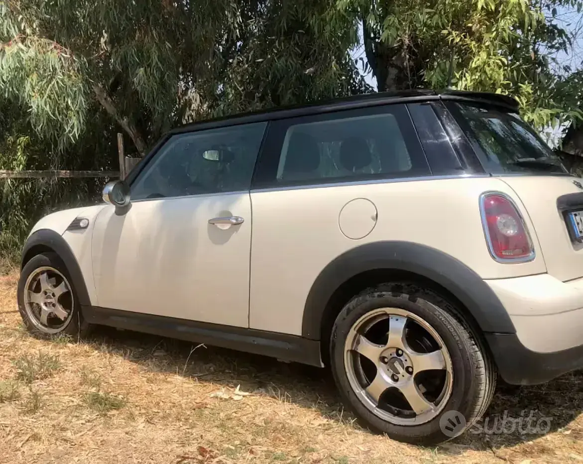 Usata Mini ONE 98 CV (72 kW) 2010 Utilitaria