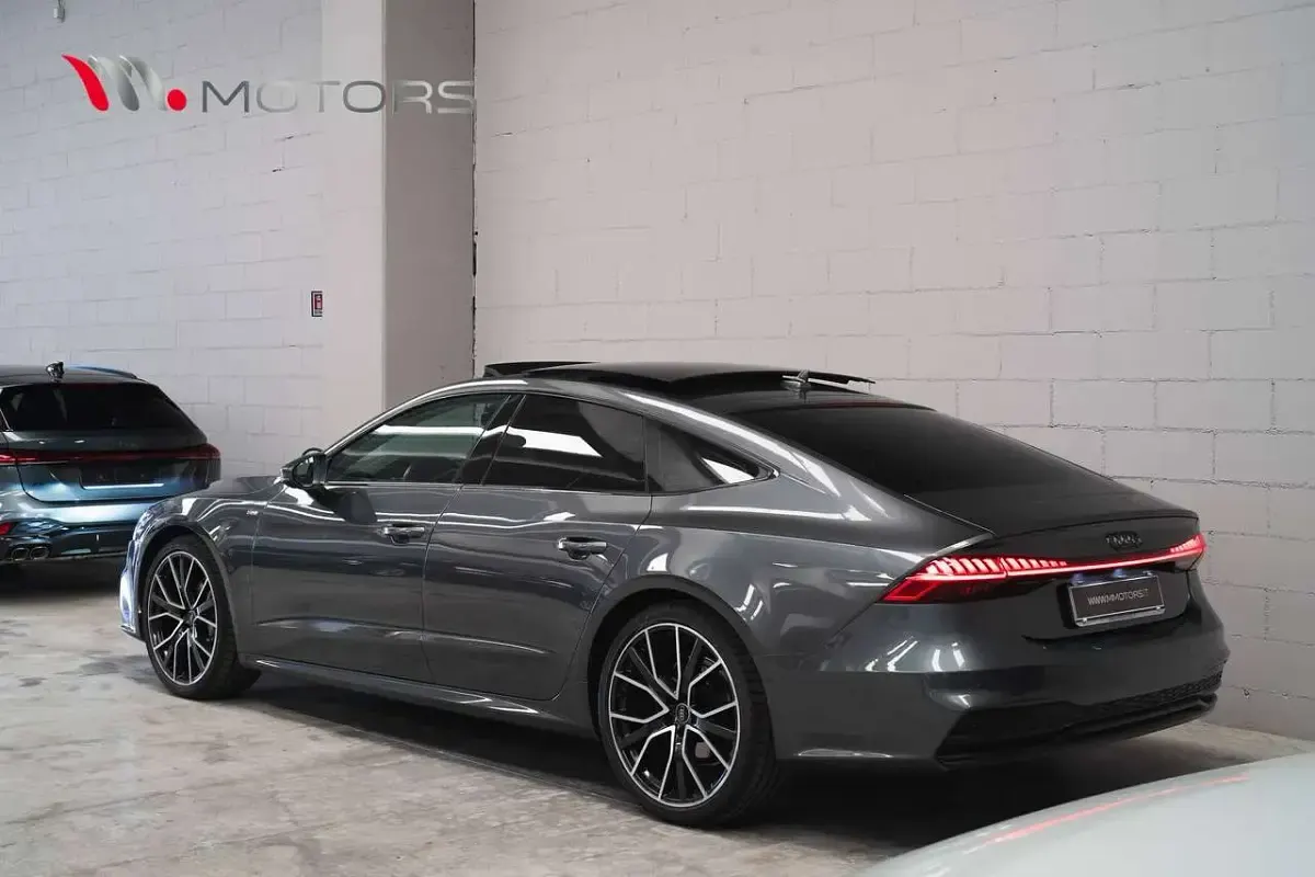 Usata Audi A7 Sportback S-Line 204 CV (150 kW) 2021 Grigio daytona perlato Utilitaria
