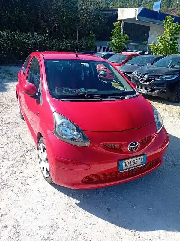 Usata Toyota Aygo 68 CV (50 kW) 2010 Utilitaria